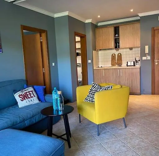 Апартамент Santa Marina, Lovely 1-bedroom Созопол